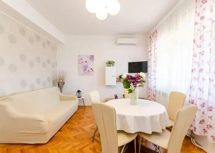 Tatjana Apartament Crikvenica
